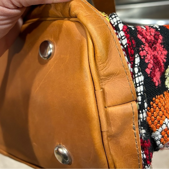 Nena & Co one of a kind convertible day bag Guatemala Huipil - Picture 10 of 12